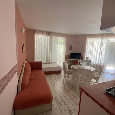 Къща за гости Art Orchidea